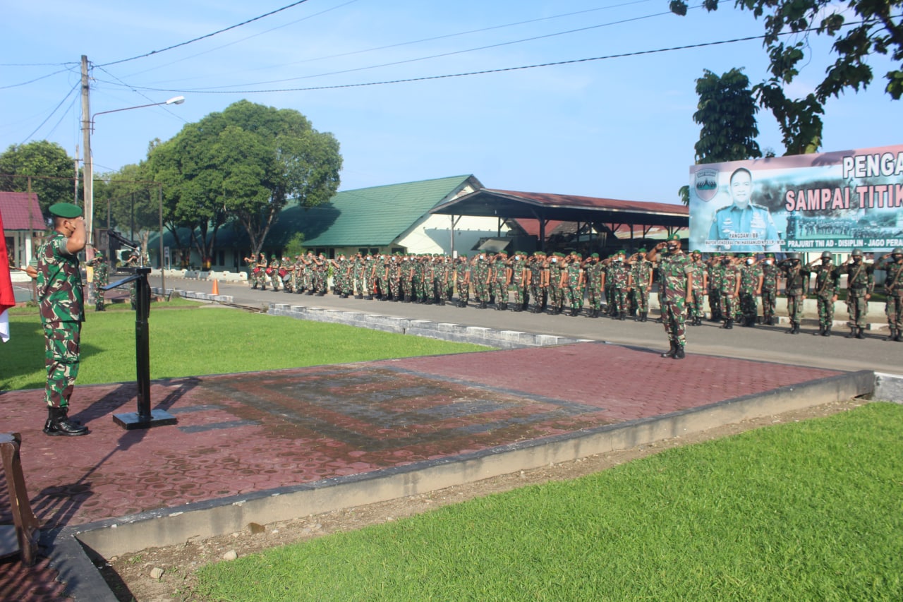 Danyonzipur 1/DD Pimpin Acara Tradisi Korps Penyambutan Warga Baru Dan Pembukaan Latorlan Tamtama Di Mako Yonzipur 1/DD