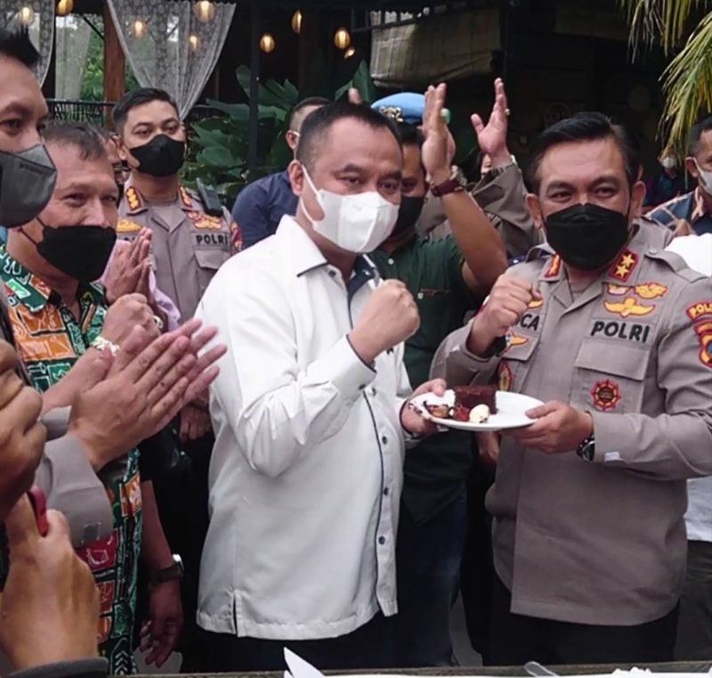 Polda Sumut Bersama Insan Pers Rayakan HPN Ke- 76 di Cafe Jinjit, Jumat (11/02/2022), (V24/AL)