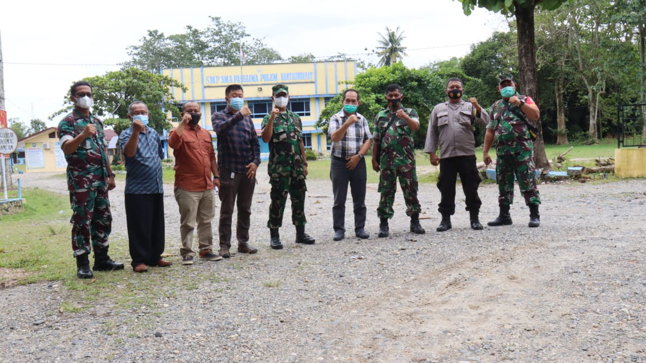 Kasdim Pimpin Peninjauan 'Pilot Project' Kampung Pancasila di Wilayah Kodim 0209/LB, Sabtu (05/03/2022), (V24/AL)