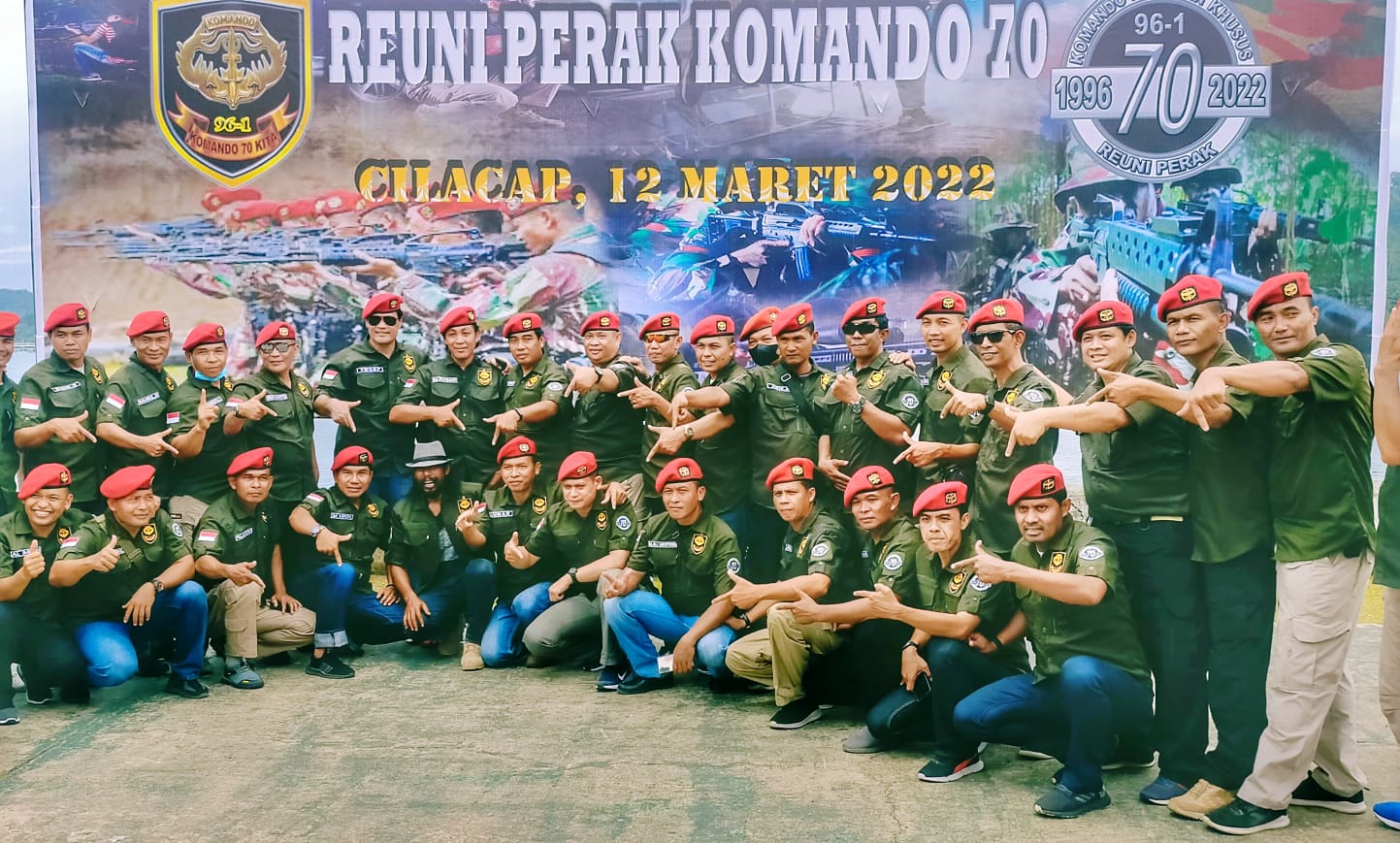 Komando Angkatan 70 Kita Sedang Berkumpul dan Memakai Seragam, Senin (14/03/2022), (V24/AL)