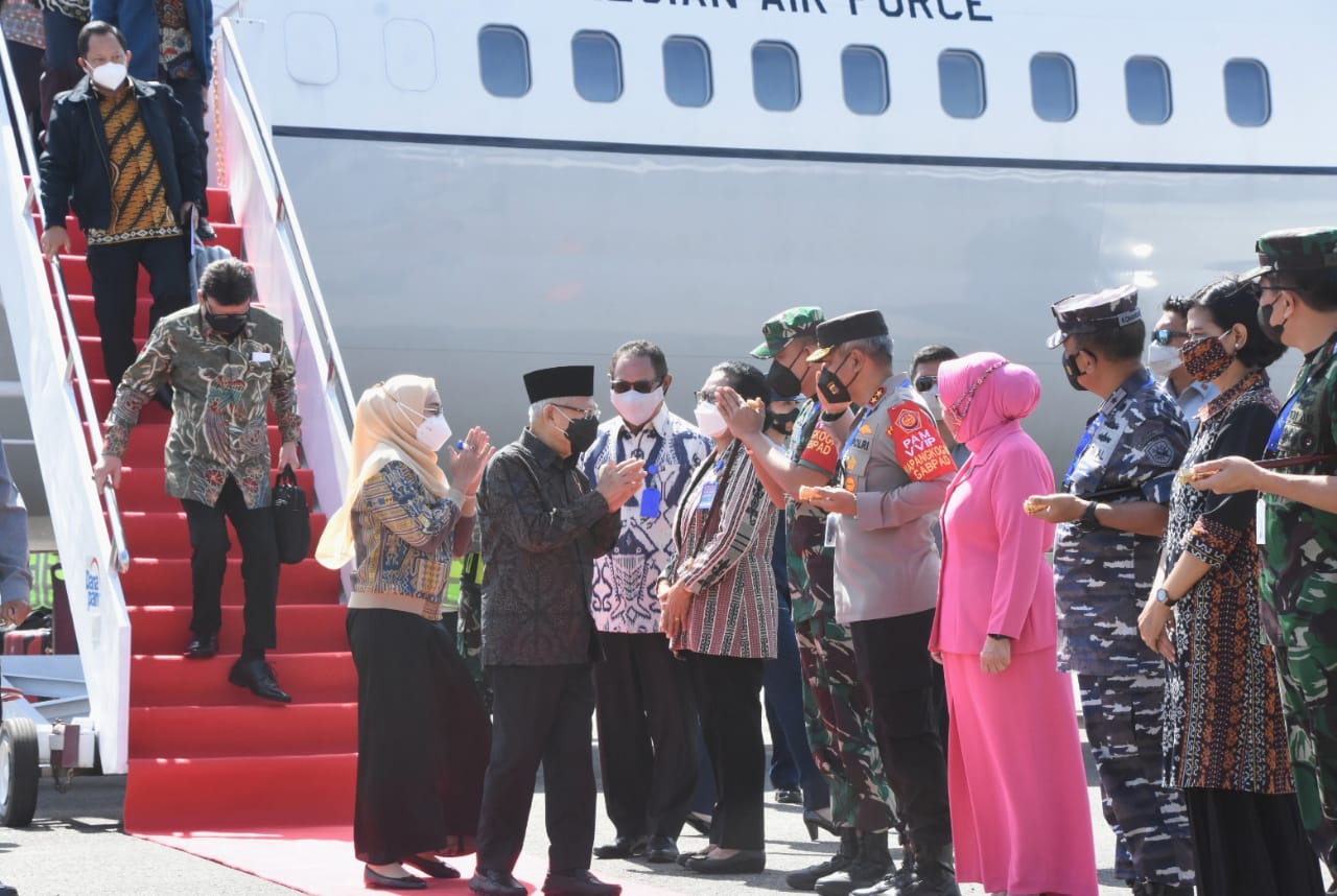 Pangdam IX/Udayana Menyambut Kedatangan Wakil Presiden, Senin (14/03/2022), (V24/AL)