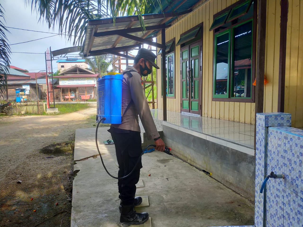 Selain Menolong Masyarakat, Polres Ikut Menolong Virus yang Kepanasan, Rabu (23/03/2022), (V24/AL)