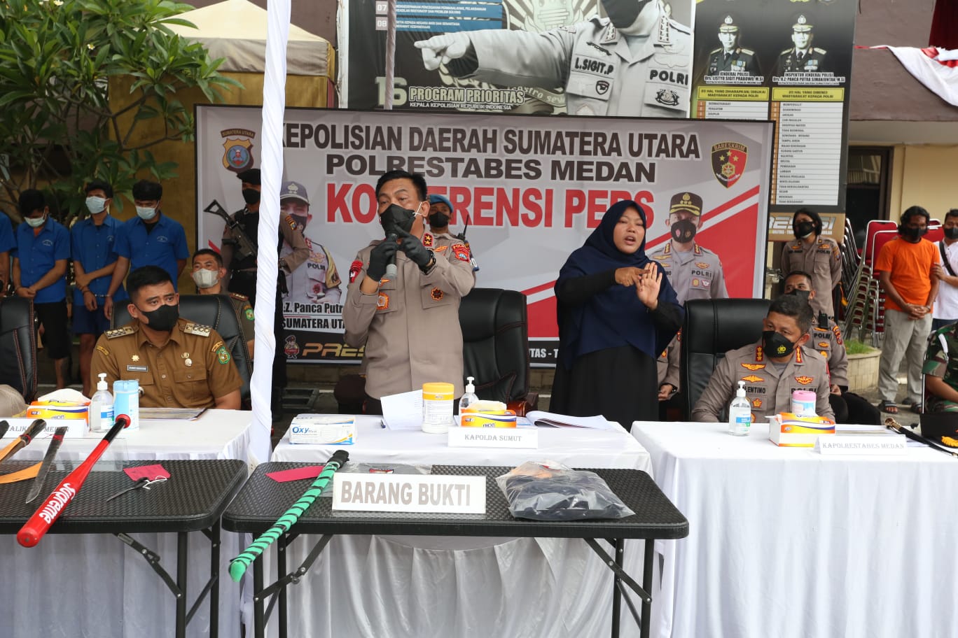 Sebanyak 135 Premanisme Dan Pelaku Kejahatan di Jajaran Polda Sumut dan Polrestabes Ditangkap, Selasa (26/04/2022), (Foto: V24/M.anwar)