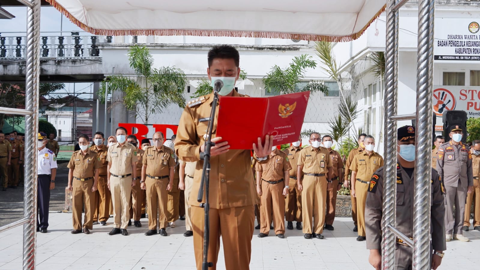 ersebut juga dihadiri Wabup Rohil H Sulaiman SS MH, Senin (09/05/2022), (Foto: V24/Reza)