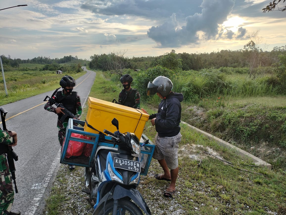 Kegiatan ini dilaksanakan di jalan raya maupun jalan Non prosedural, Kamis (26/05/2022), (Foto: V24/AL)